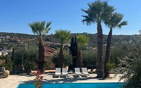 The Olive Grove Villas With Swimming Pool And Breakfast